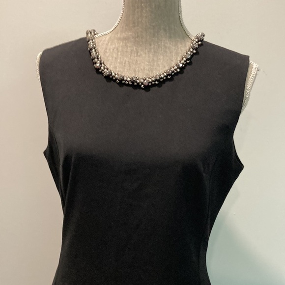 MADAME Ms Black Sleeveless Dress Beaded Neckline Sheath Size LARGE 42 Chic - Picture 13 of 15